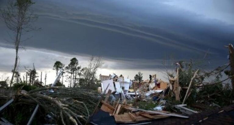 Tornado Outbreak Strikes Oklahoma, Threatens Southern U.S. States